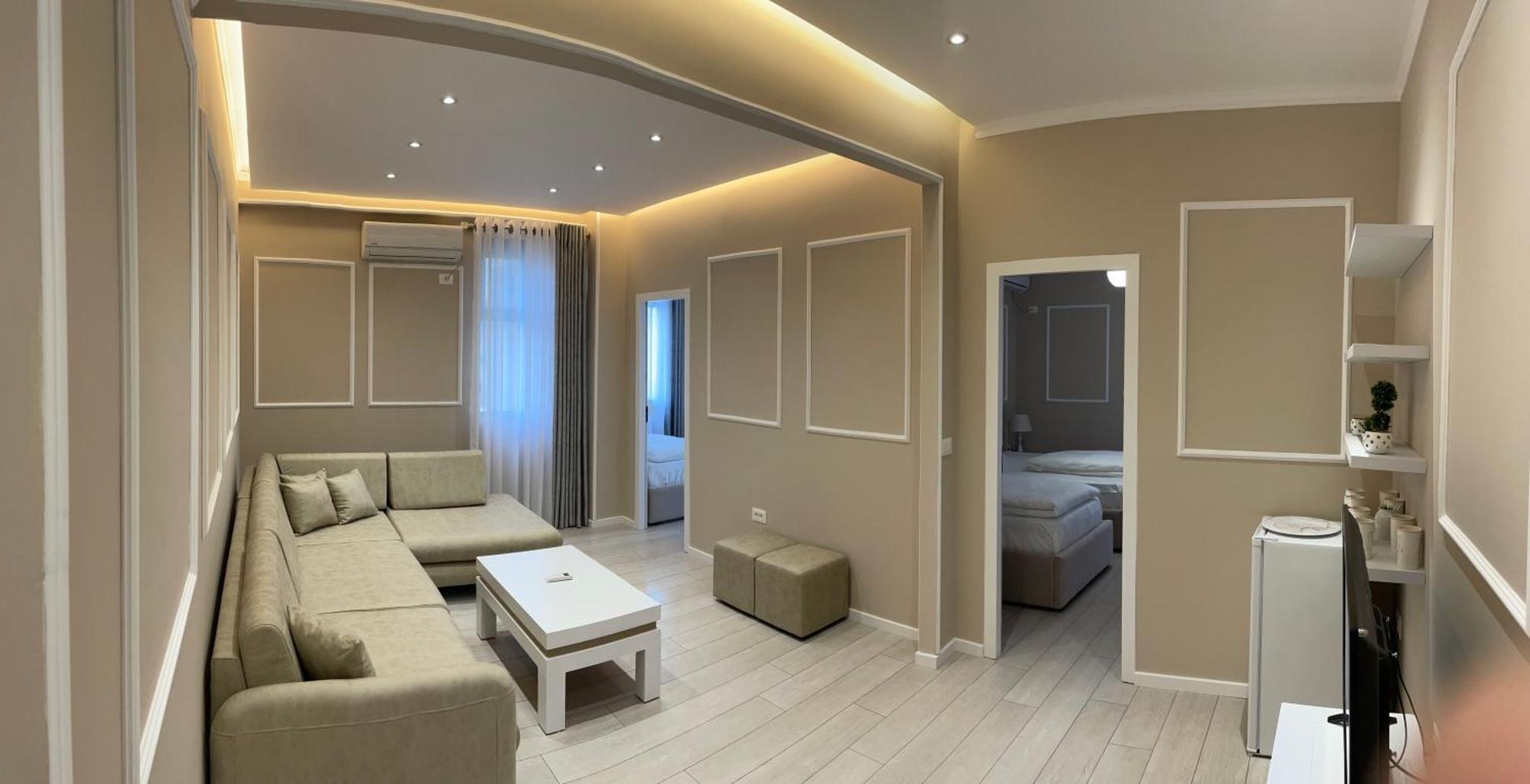 Sun Tower Luxury Suite-View From Of Tirana Center 외부 사진