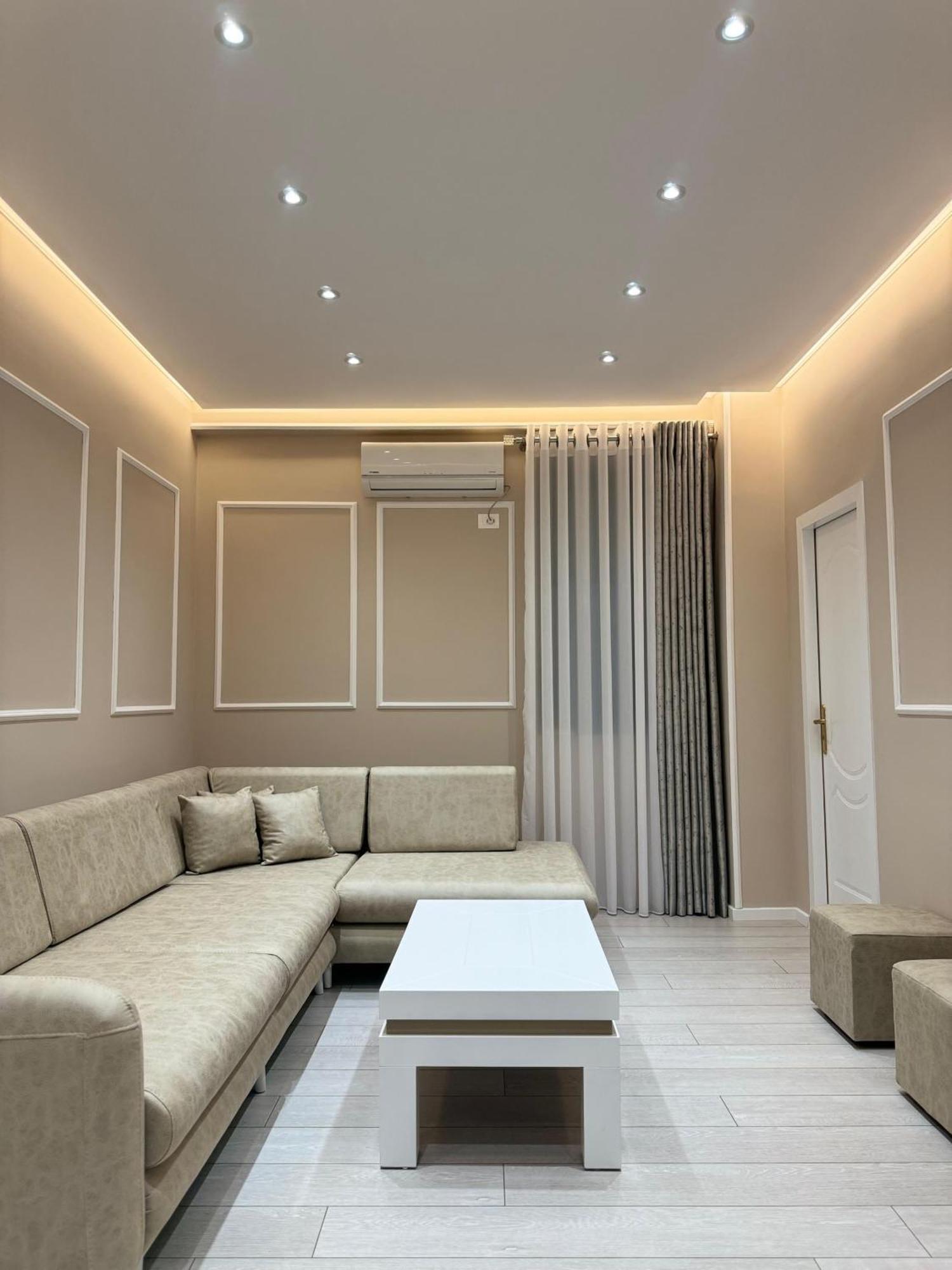 Sun Tower Luxury Suite-View From Of Tirana Center 외부 사진